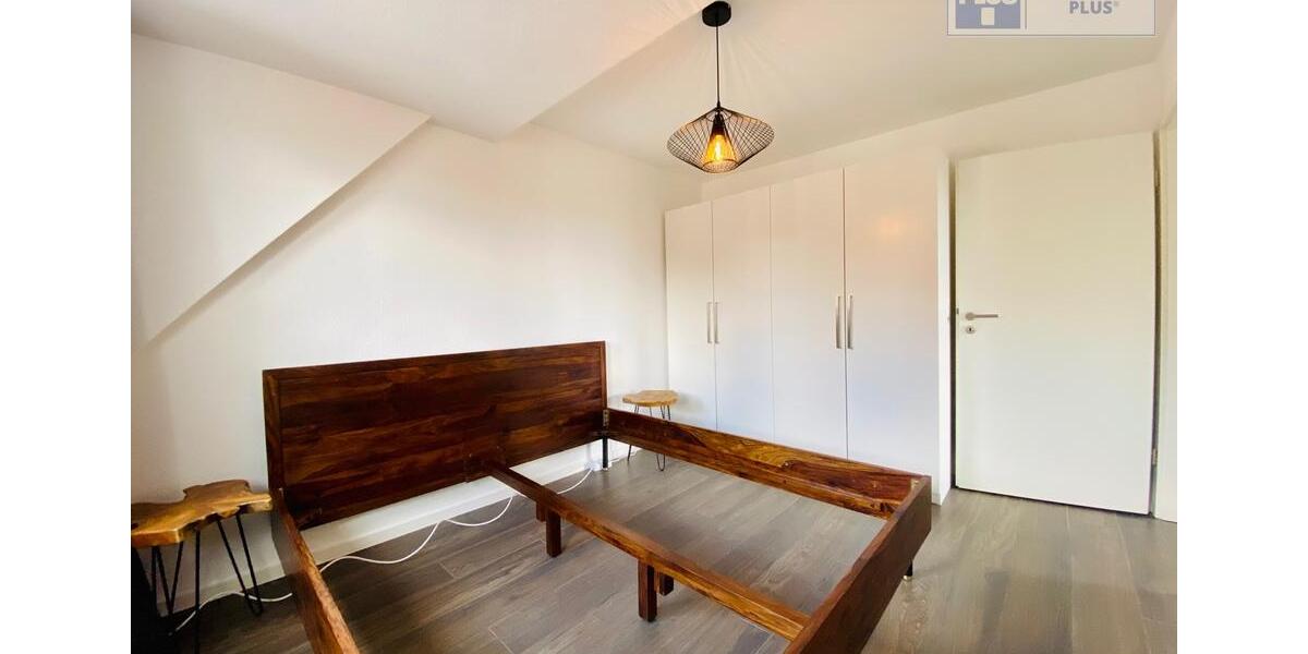 Dachgeschoßwohnung Homburg - 2 Zimmer, 65 m&sup2;, 890&euro; | Angebot:24640496