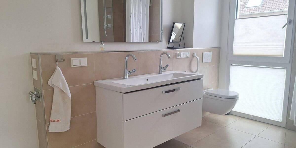 Etagenwohnung Saarbrücken St Johann - 2 Zimmer, 140 m&sup2;, 2.300&euro; | Angebot:26245242