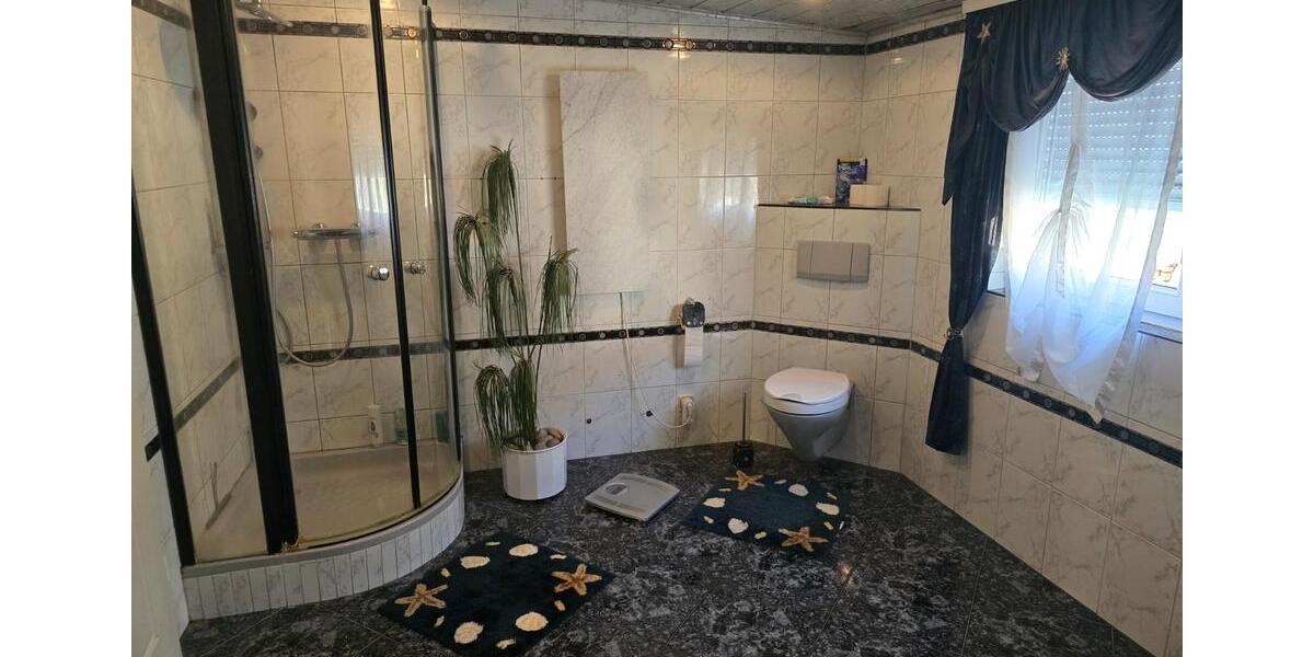 Etagenwohnung Saarbrücken Brebach-Fechingen - 8 Zimmer, 285 m&sup2;, 395.000&euro; | Angebot:26050619