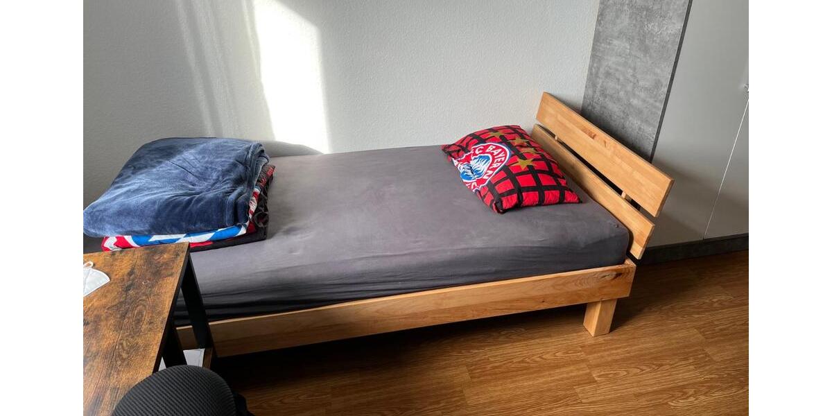 Dachgeschoßwohnung Saarbrücken Dudweiler - 1 Zimmer, 25 m&sup2;, 340&euro; | Angebot:24550102
