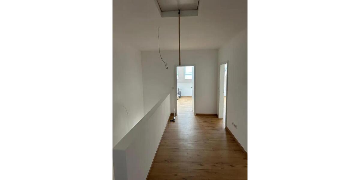 Maisonettenwohnung Neunkirchen Heinitz - 4 Zimmer, 117 m&sup2;, 1.400&euro; | Angebot:26588201