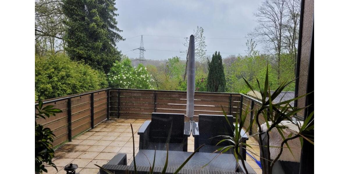 Doppelhaushälfte Saarbrücken Bischmisheim - 8 Zimmer, 220 m&sup2;, 360.000&euro; | Angebot:26195228