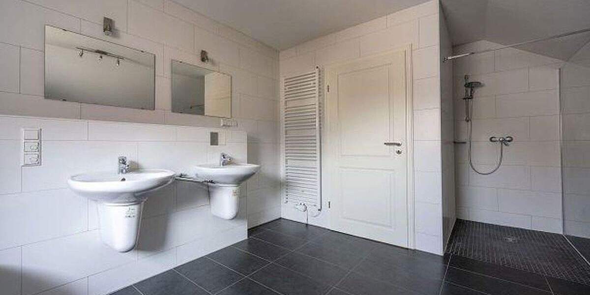 Einfamilienhaus Reichenbach-Steegen Reichenbach - 1 Zimmer, 255 m&sup2;, 2.100&euro; | Angebot:25760514