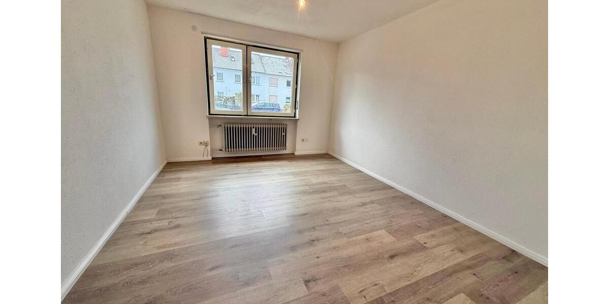 Erdgeschoßwohnung Homburg - 5 Zimmer, 140 m&sup2;, 1.650&euro; | Angebot:25648444