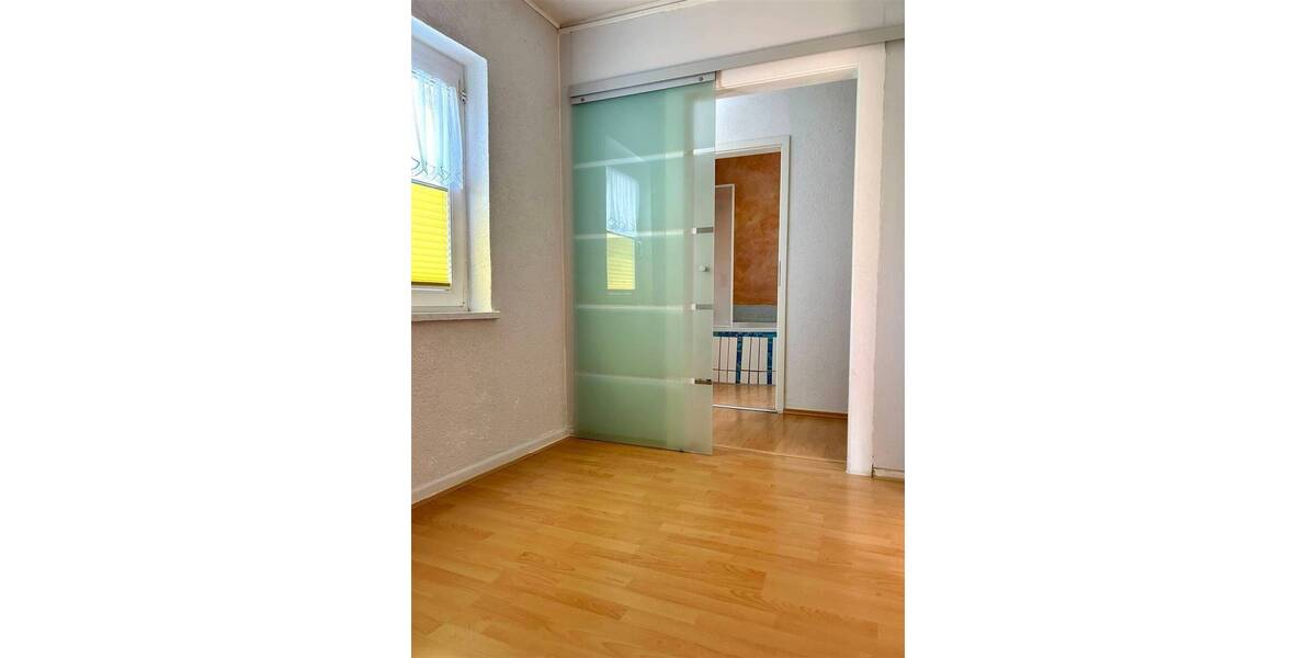 Mehrfamilienhaus, Wohnhaus Merchweiler Wemmetsweiler - 4 Zimmer, 100 m&sup2;, 193.000&euro; | Angebot:25701151