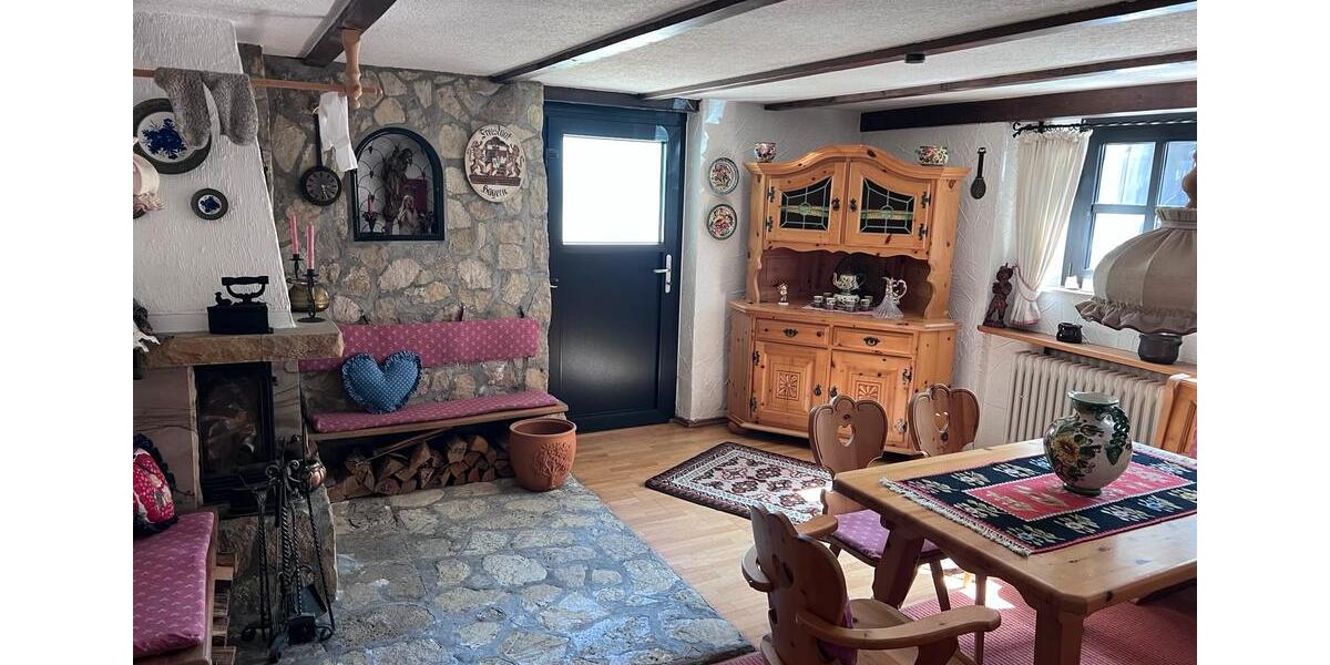 Einfamilienhaus Kirkel - 7 Zimmer, 150 m&sup2;, 320.000&euro; | Angebot:26122621