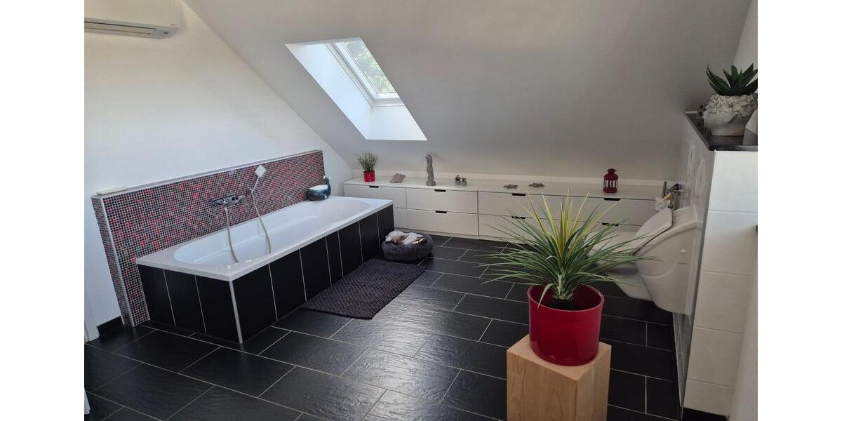 Einfamilienhaus Saarbrücken Bischmisheim - 6 Zimmer, 335 m&sup2;, 929.000&euro; | Angebot:25945082