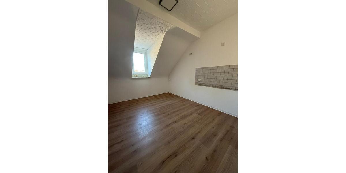 Etagenwohnung Saarbrücken St. Arnual - 1 Zimmer, 20 m&sup2;, 400&euro; | Angebot:24381174
