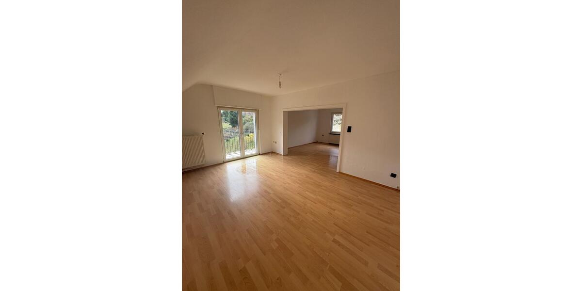 Etagenwohnung Lemberg - 3 Zimmer, 81 m&sup2;, 640&euro; | Angebot:25944478