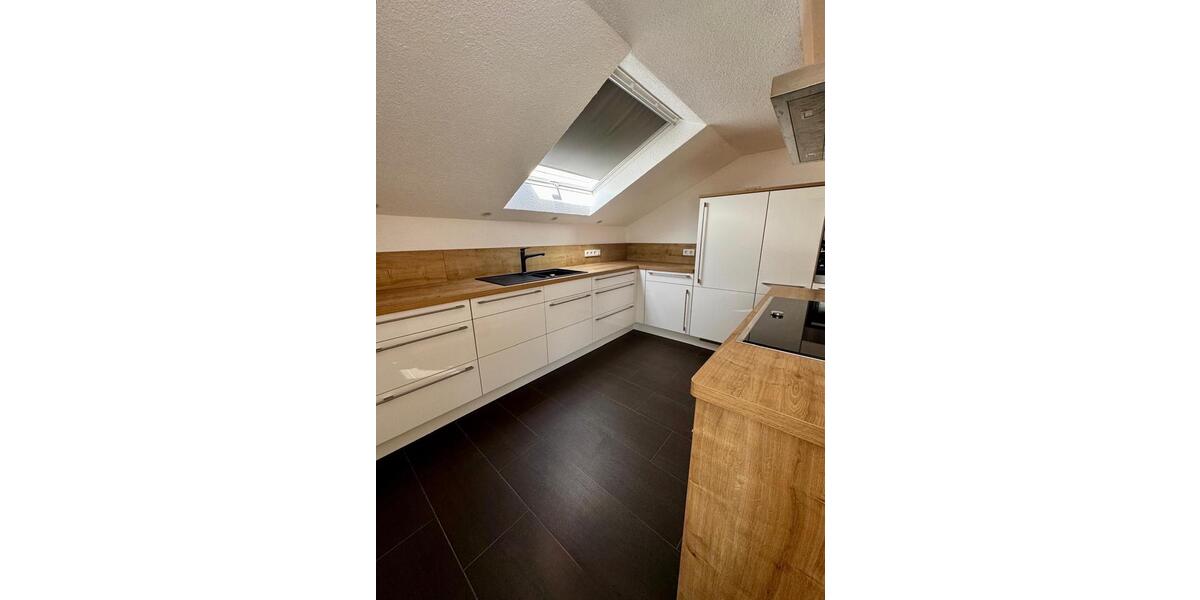 Dachgeschoßwohnung Bechhofen - 3 Zimmer, 75 m&sup2;, 650&euro; | Angebot:26261582