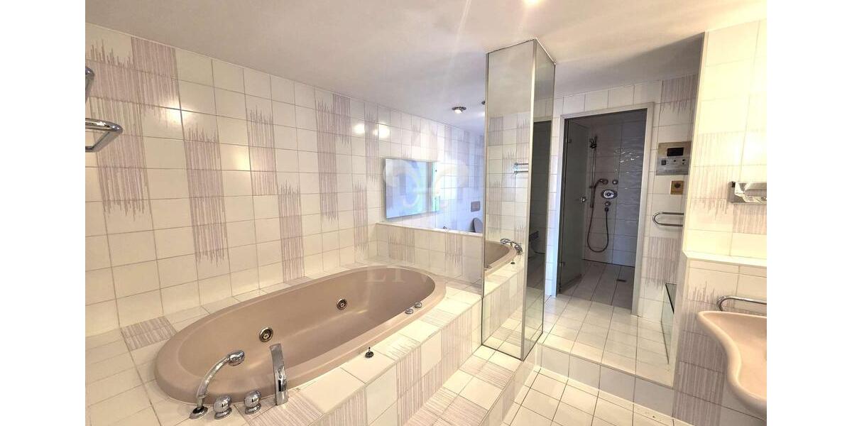 Etagenwohnung Saarbrücken Dudweiler - 5 Zimmer, 227 m&sup2;, 1.300&euro; | Angebot:25054278