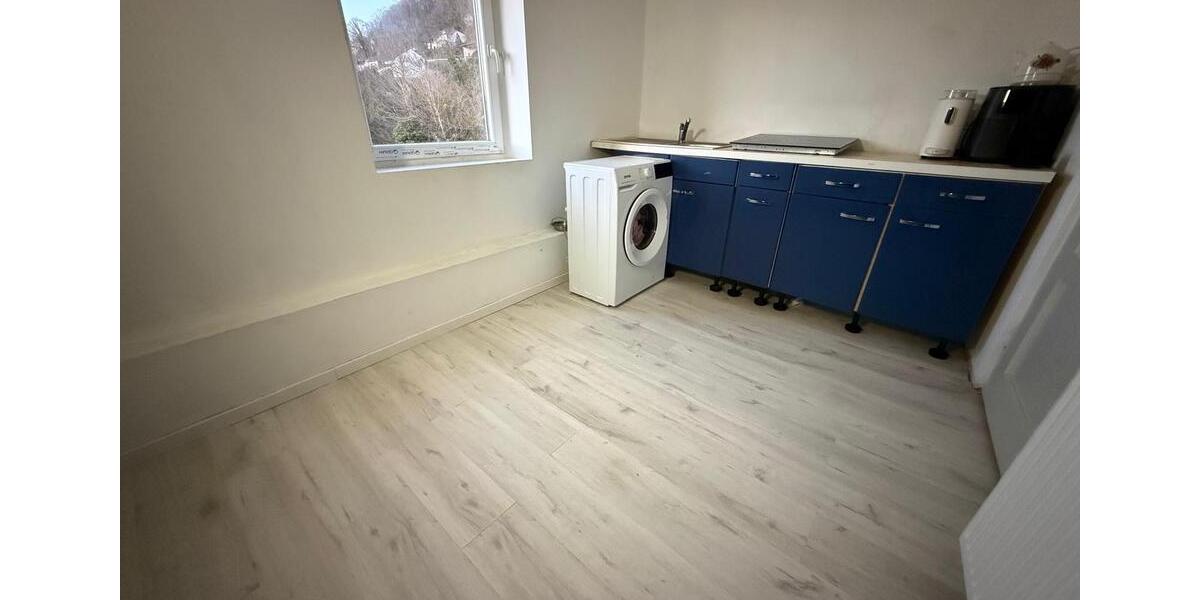 Einfamilienhaus Blieskastel - 8 Zimmer, 180 m&sup2;, 220.000&euro; | Angebot:26962952