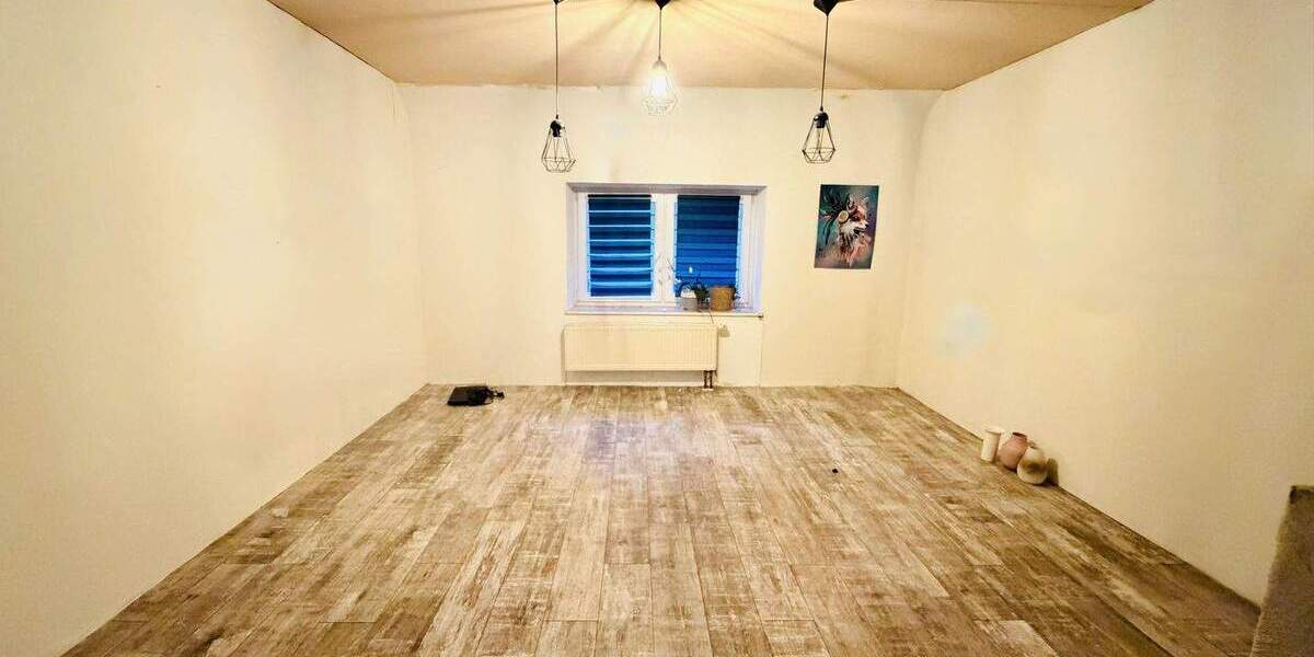 Doppelhaushälfte St. Wendel Osterbrücken - 5 Zimmer, 140 m&sup2;, 139.000&euro; | Angebot:25744039