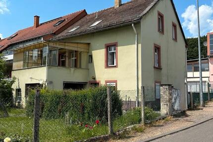 Haus Blieskastel - 6 Zimmer, 145 m&sup2;, 119.000&euro; | Angebot:25872569
