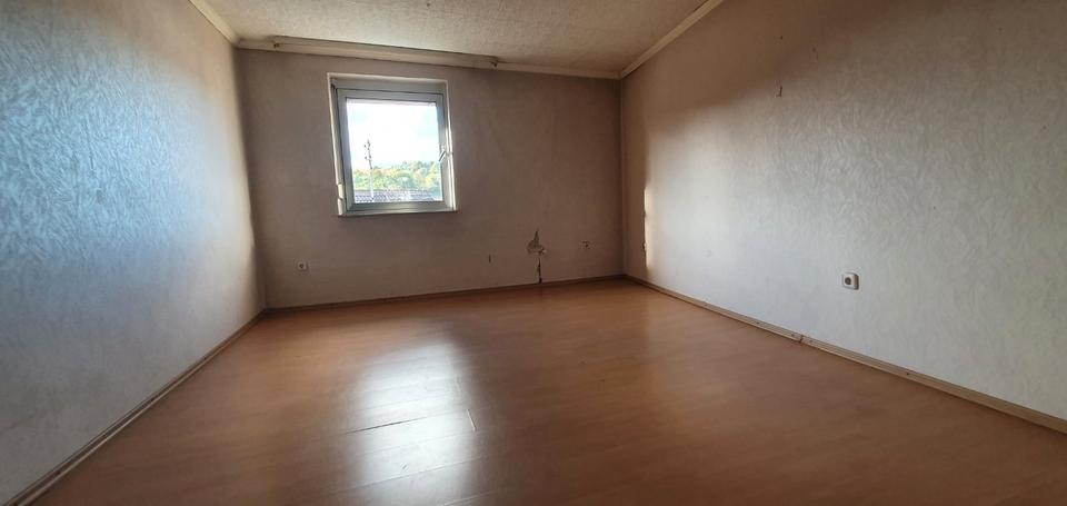 Einfamilienhaus Queidersbach - 7 Zimmer, 184 m&sup2;, 185.000&euro; | Angebot:26048223