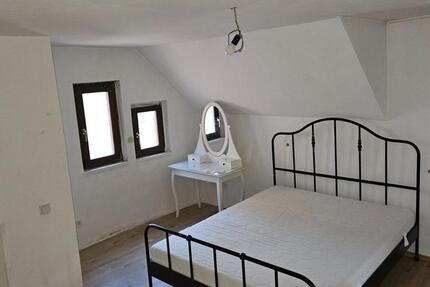 Wohnung Saarbrücken Dudweiler - 4 Zimmer, 90 m&sup2;, 580&euro; | Angebot:25752721