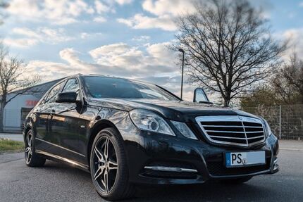 Mercedes-Benz 220 216.040 km 10.800 &euro; Pirmasens 66953