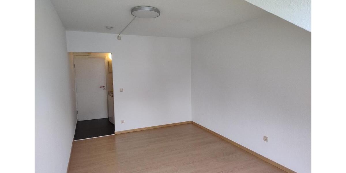 Dachgeschoßwohnung Saarbrücken Kieselhumes - 1 Zimmer, 22 m&sup2;, 75.000&euro; | Angebot:25377773
