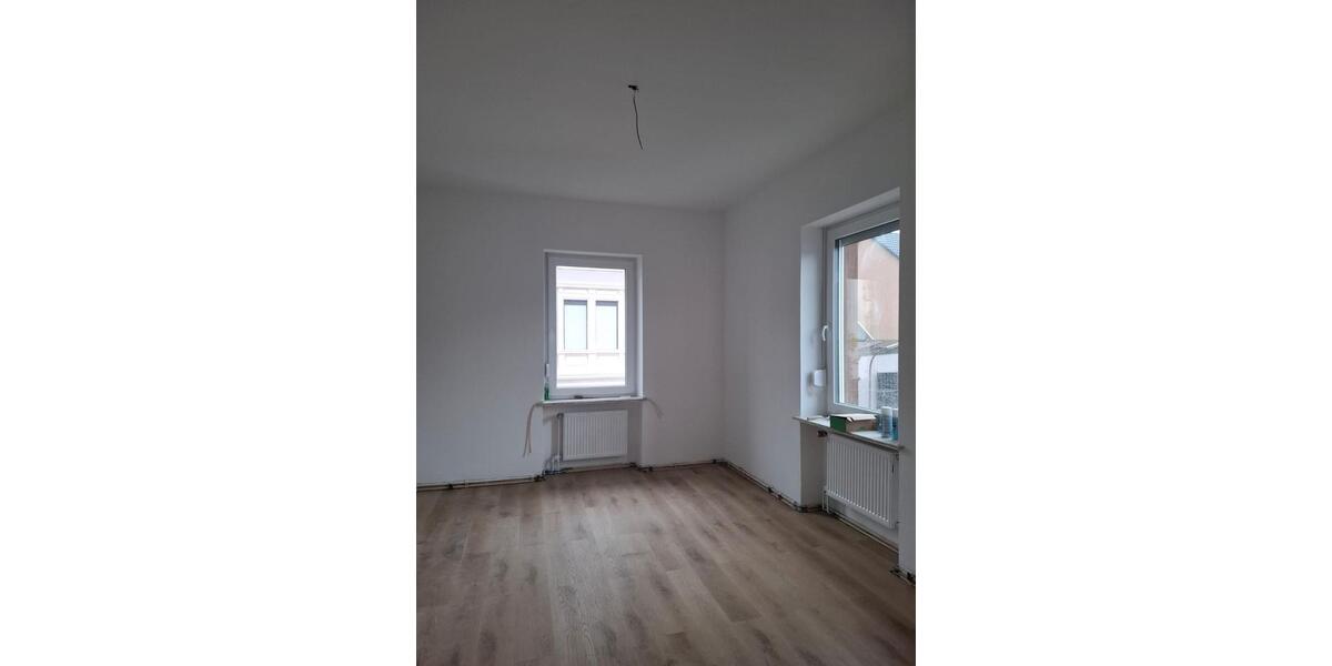 Etagenwohnung Pirmasens Niedersimten - 3 Zimmer, 100 m&sup2;, 800&euro; | Angebot:26019681