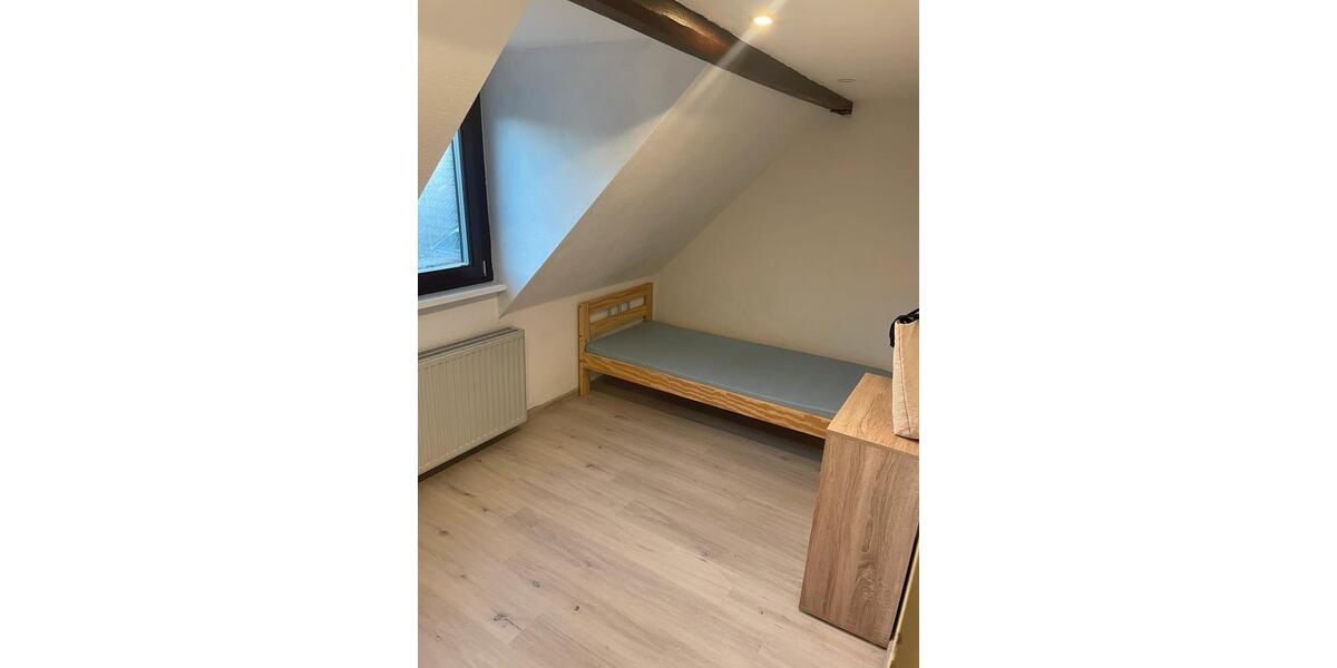 Dachgeschoßwohnung Saarbrücken St. Arnual - 3 Zimmer, 45 m&sup2;, 550&euro; | Angebot:25298080