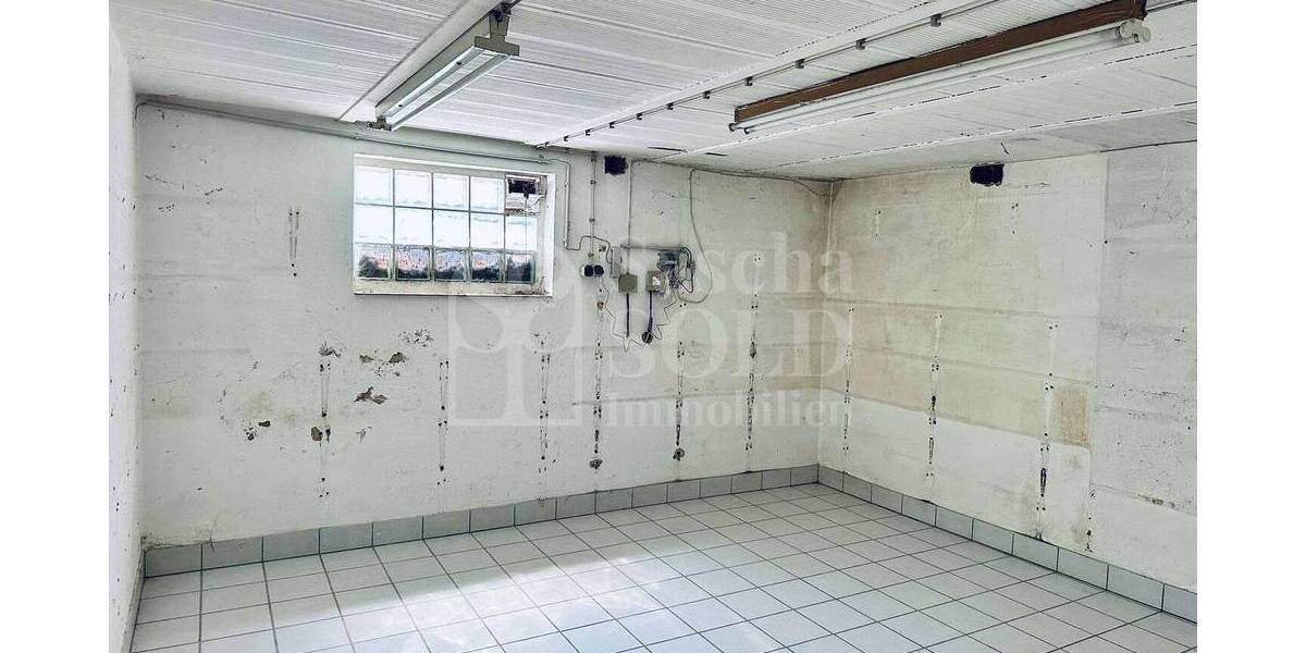 Helle und gut geschnittene 4-ZKB-Wohnung in St. Ingbert mit Balkon, Garage & großem Kellerraum - Etagenwohnung Sankt Ingbert Hassel | Angebot:26018615