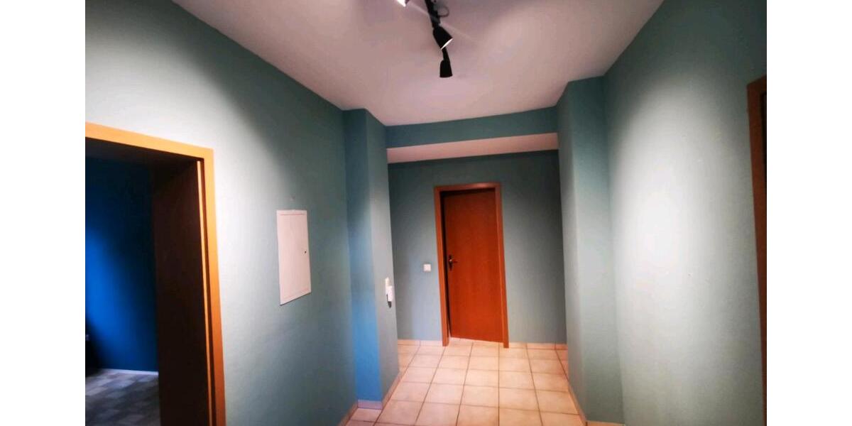 Etagenwohnung Saarbrücken Eschberg - 4 Zimmer, 100 m&sup2;, 900&euro; | Angebot:25177222