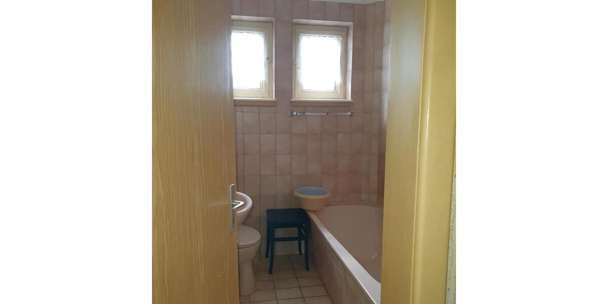 Einfamilienhaus Waldfischbach-Burgalben Burgalben - 9 Zimmer, 160 m&sup2;, 195.000&euro; | Angebot:24773235