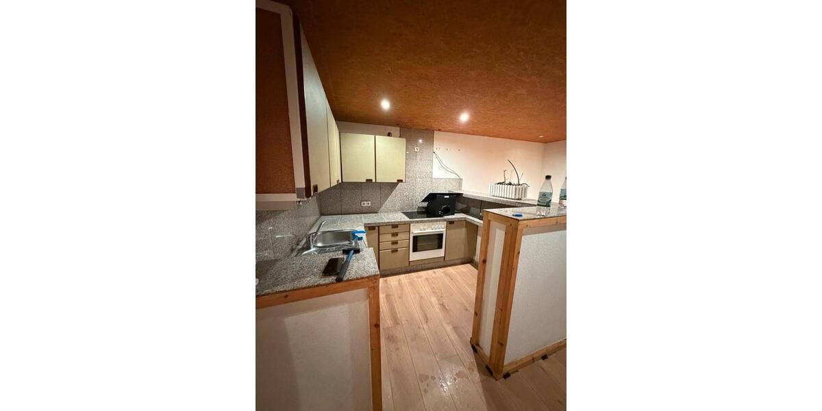 Erdgeschoßwohnung Waldmohr - 3.5 Zimmer, 75 m&sup2;, 750&euro; | Angebot:25893795