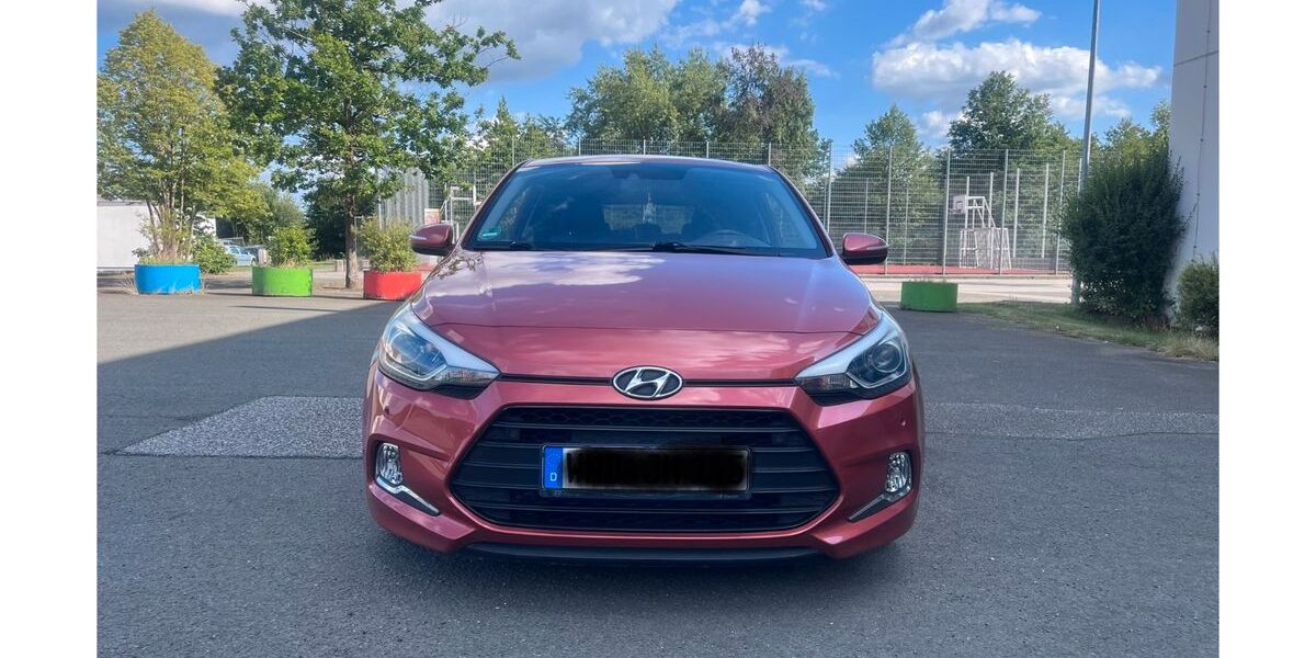 Hyundai i20 90.180 km 8.300 &euro; Oberthal 66649