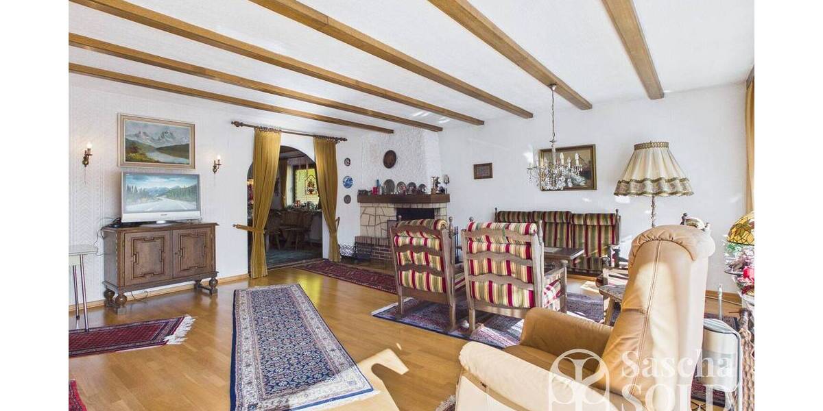 Großes Einfamilienhaus in begehrter Lage von Oberwürzbach, St. Ingbert mit Terrasse und Südbalkon - Einfamilienhaus Sankt Ingbert Oberwürzbach | Angebot:26161394