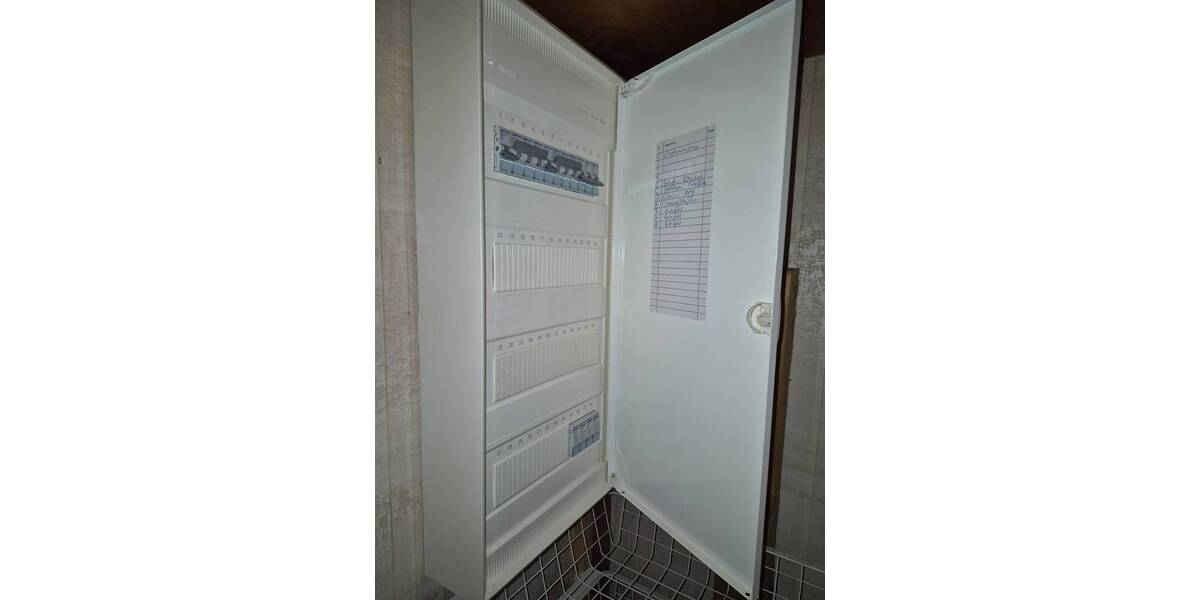 Etagenwohnung Saarbrücken / Sankt Johann St Johann - 3 Zimmer, 91 m&sup2;, 170.000&euro; | Angebot:26117978