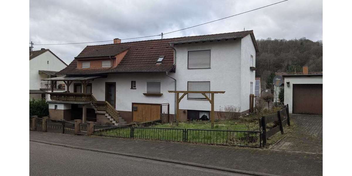 Einfamilienhaus Eppenbrunn - 8 Zimmer, 189 m&sup2;, 89.000&euro; | Angebot:24873034