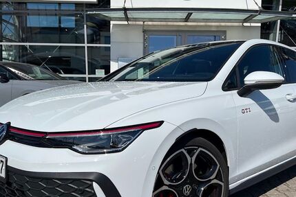 VW Golf 15.000 km 37.890 &euro; Blieskastel 66440