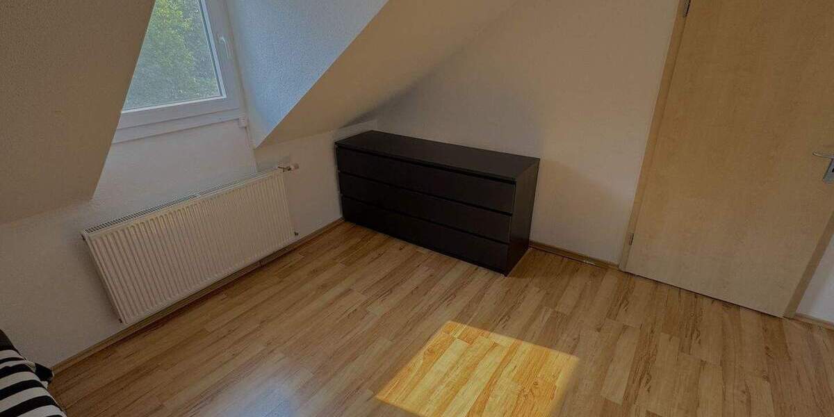 Etagenwohnung Neunkirchen/Saar Innenstadt - 3 Zimmer, 95 m&sup2;, 149.000&euro; | Angebot:25737024