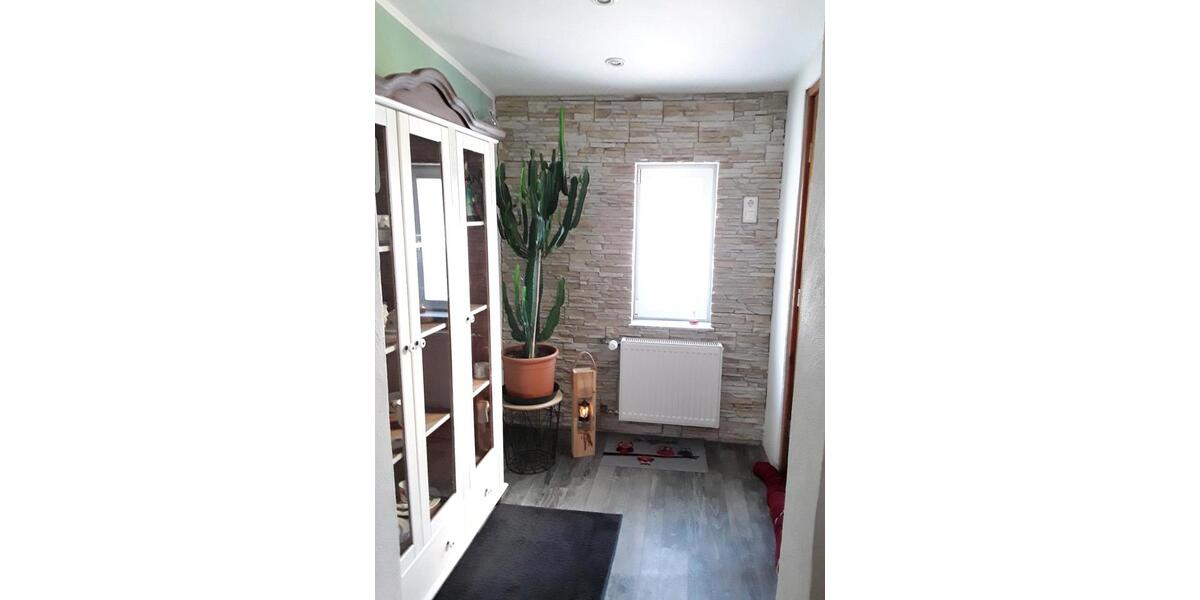 Einfamilienhaus Schiffweiler - 5 Zimmer, 108 m&sup2;, 148.000&euro; | Angebot:26279291