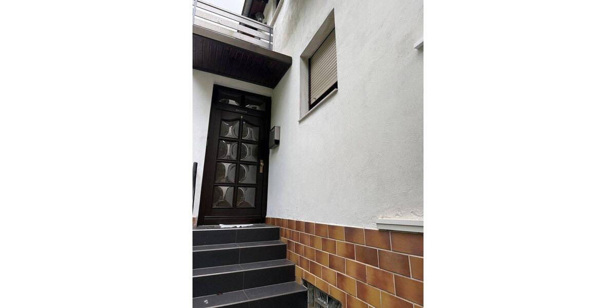 Einfamilienhaus Saarbrücken Dudweiler - 7 Zimmer, 140 m&sup2;, 199.000&euro; | Angebot:26840946