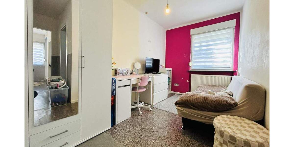 Mehrfamilienhaus, Wohnhaus Neunkirchen Innenstadt - 6 Zimmer, 130 m&sup2;, 219.000&euro; | Angebot:25779641