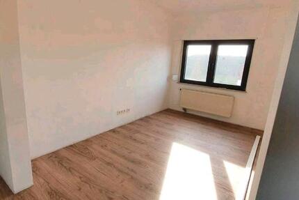 Wohnung Battweiler - 3 Zimmer, 90 m&sup2;, 650&euro; | Angebot:26034331