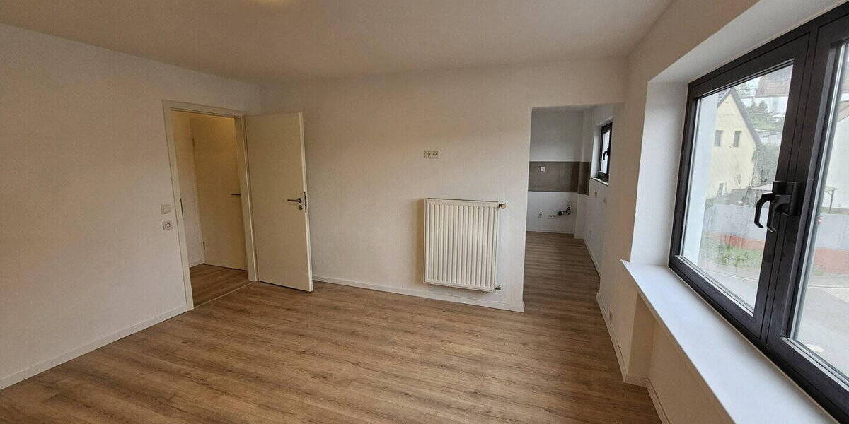 Etagenwohnung Schiffweiler - 3 Zimmer, 61 m&sup2;, 650&euro; | Angebot:26627743