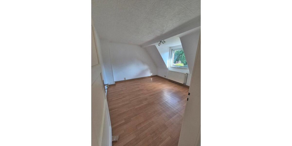 Dachgeschoßwohnung Homburg - 2 Zimmer, 41 m&sup2;, 380&euro; | Angebot:25258685