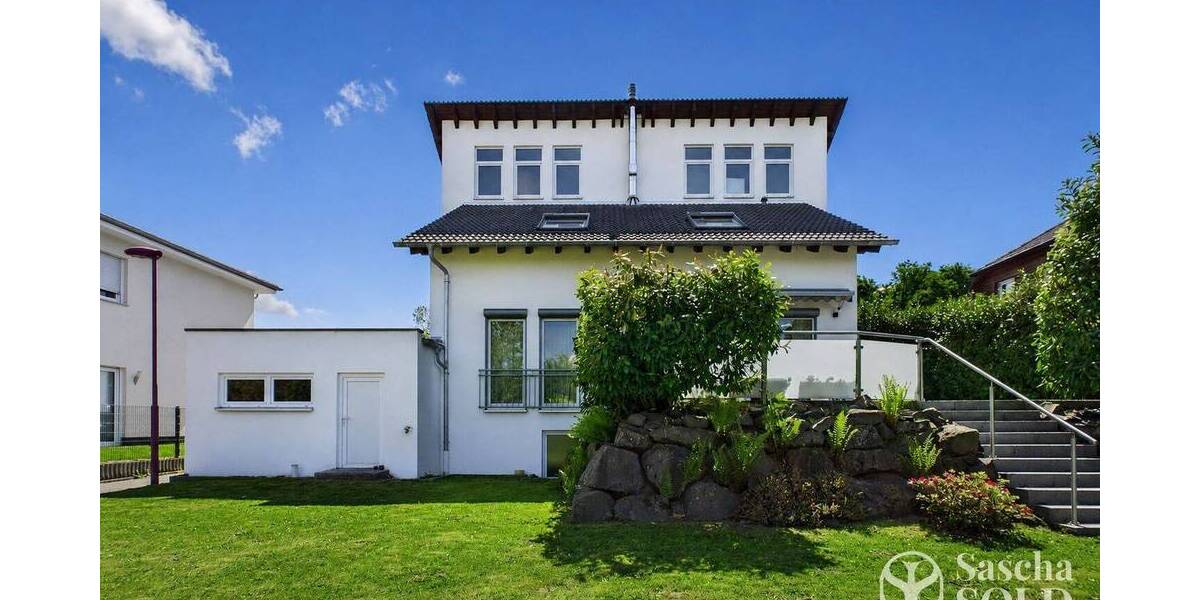 Großzügiges und hochwertiges Familiendomizil mit Kamin, Garten und moderner Energietechnik - Einfamilienhaus Waldmohr | Angebot:26676150