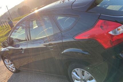 Ford Focus 105.000 km 5.500 &euro; Reichweiler 66871