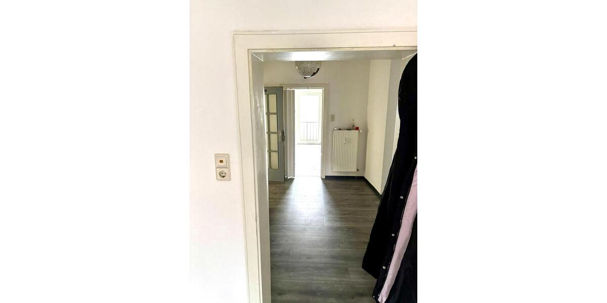 Etagenwohnung Pirmasens - 3 Zimmer, 83 m&sup2;, 500&euro; | Angebot:25937477