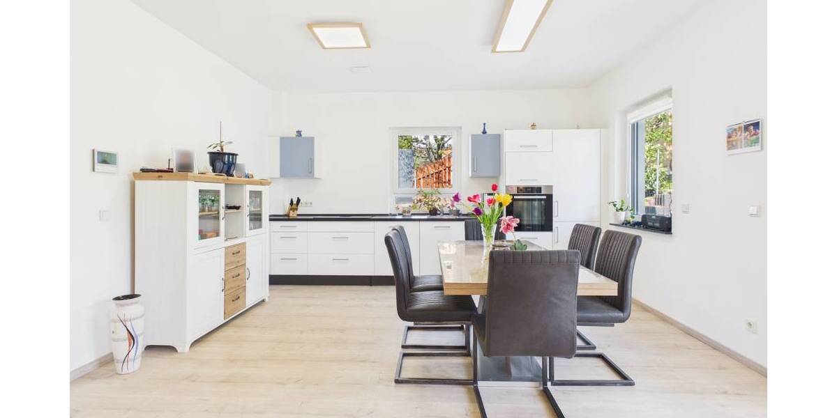 Mehrfamilienhaus, Wohnhaus Illingen / Hüttigweiler Hüttigweiler - 6 Zimmer, 181 m&sup2;, 580.000&euro; | Angebot:26500250