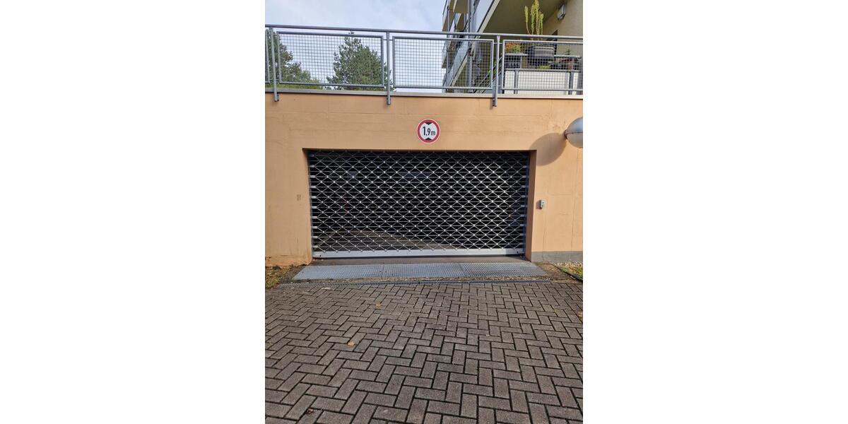 Dachgeschoßwohnung Saarbrücken Kieselhumes - 3.5 Zimmer, 115 m&sup2;, 995&euro; | Angebot:25973610