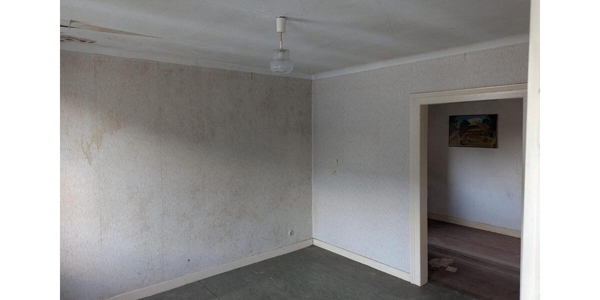 Einfamilienhaus Homburg - 4 Zimmer, 85 m&sup2;, 90.000&euro; | Angebot:26844369