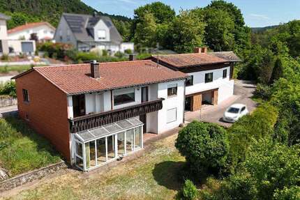 Haus Merzalben - 8 Zimmer, 255 m&sup2;, 263.000&euro; | Angebot:21487970