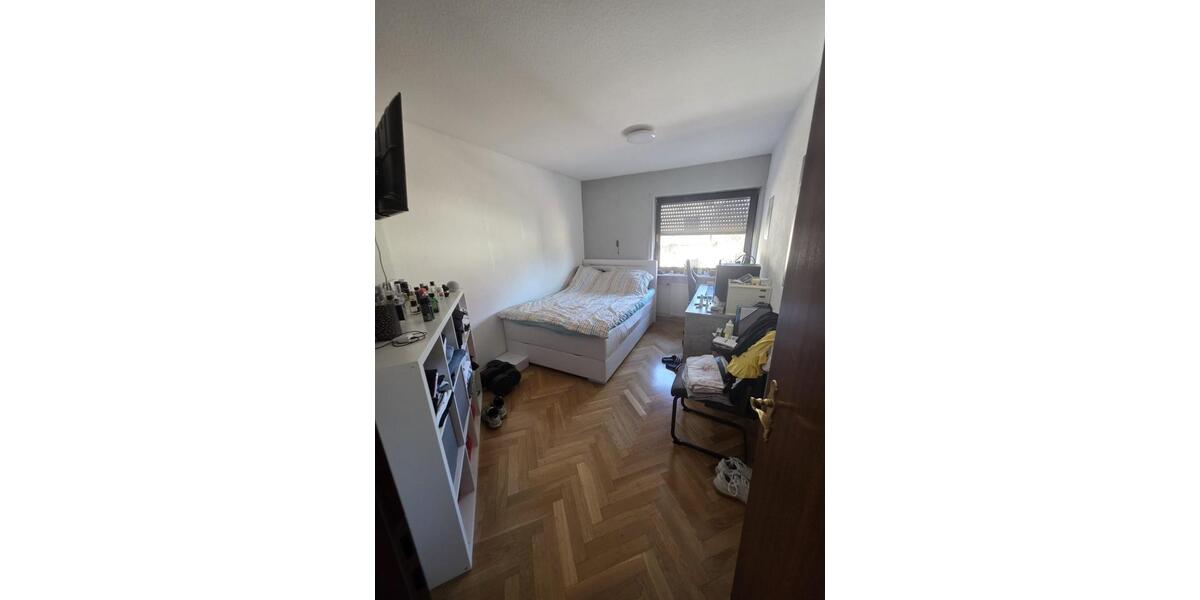 Etagenwohnung Saarbrücken Dudweiler - 3 Zimmer, 87 m&sup2;, 830&euro; | Angebot:25637826