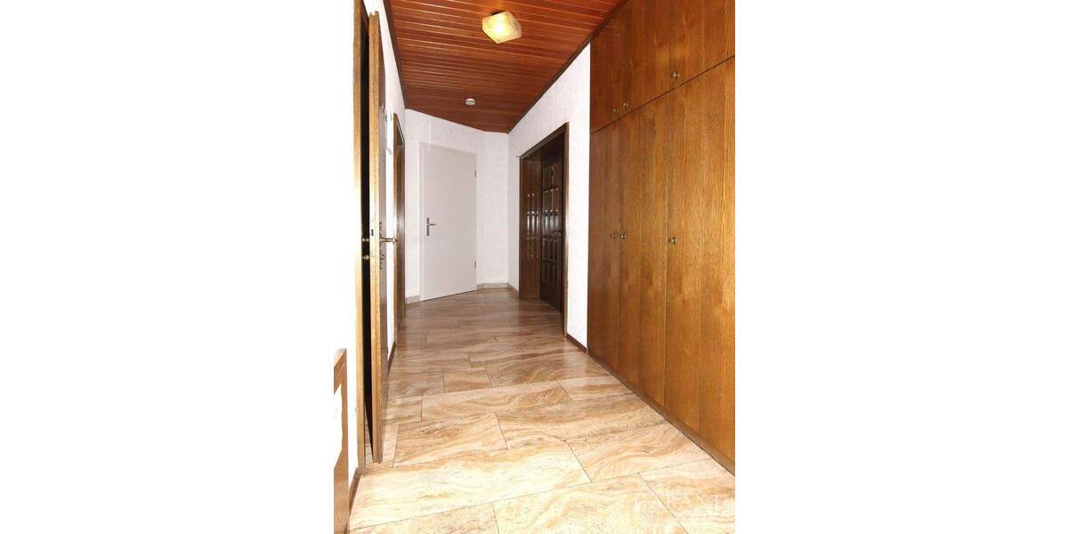 Mehrfamilienhaus, Wohnhaus Rodalben - 7 Zimmer, 240 m&sup2;, 420.000&euro; | Angebot:25707696