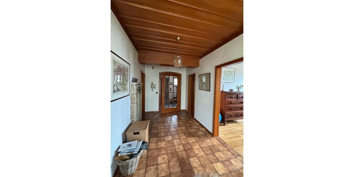 Erdgeschoßwohnung Neunkirchen - 4 Zimmer, 90 m&sup2;, 1.350&euro; | Angebot:25940770